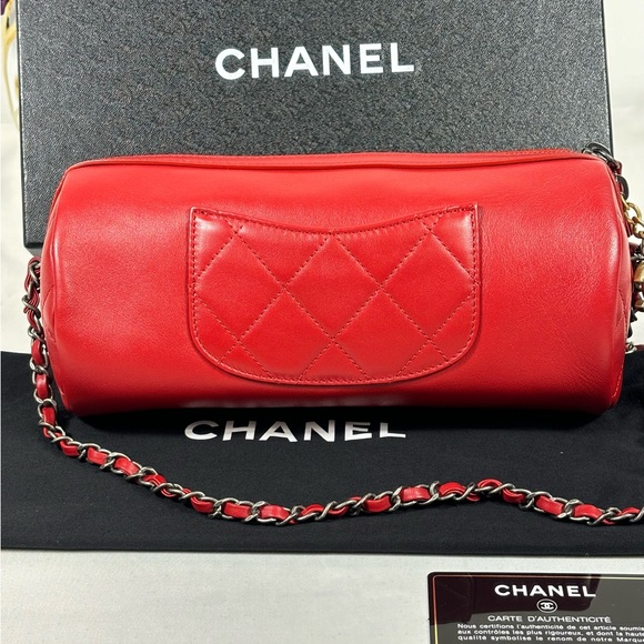 Beautiful NEW Chanel 20S Calfskin Chain Signature Bowling Bag Red - Picture 6 of 15